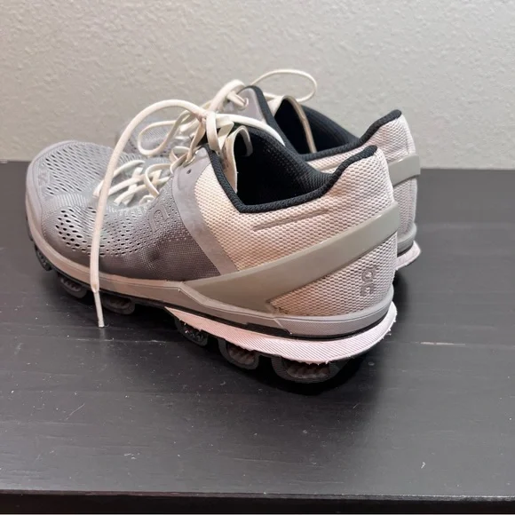 ON Running Cloudsurfer Men's US 7 Gray White Running Shoes Sneakers CloudTec - Picture 10 of 13